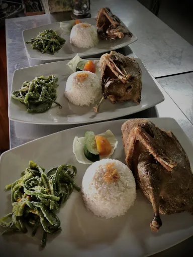 Bebek Tepi Sawah Restaurant 2