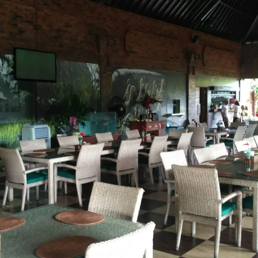 Bebek Tepi Sawah Restaurant 3