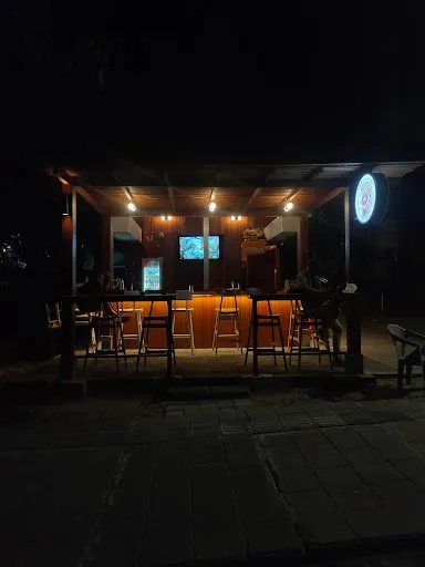 Flamin Galah Beach Bar 1