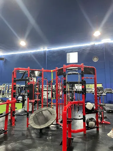 E2 GYM 4