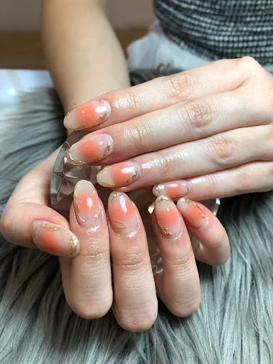 VS House of Beauty Bali (Nails, Eyelashes , Brow, Waxing, Facial) 2