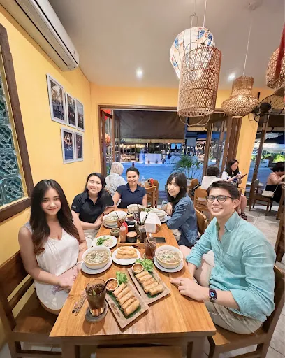 MeVui Kuta Beachfront 4