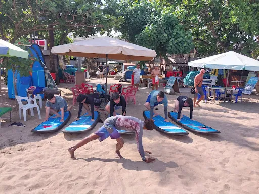 Christian Surf Bali 3