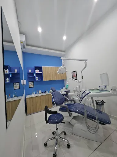 Hydro Medical Batu Bolong Dental Care | Dentist | Teeth Whitening | Teeth Cleaning 1