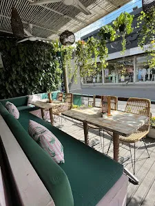 Coffee Shop Berawa 3