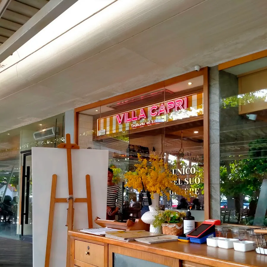 Villa Capri Beachwalk Bali 2