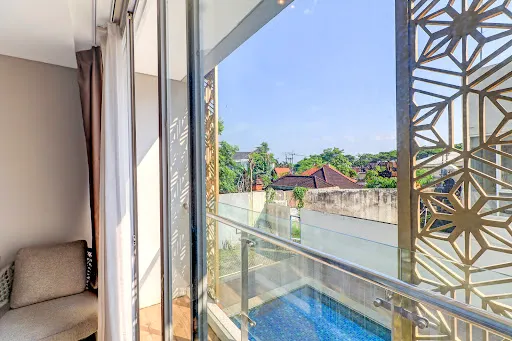 Sunday Hotel Arshika Sunset Road 1
