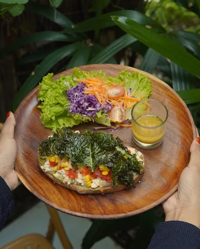 Alkaline Vegan Restaurant 3