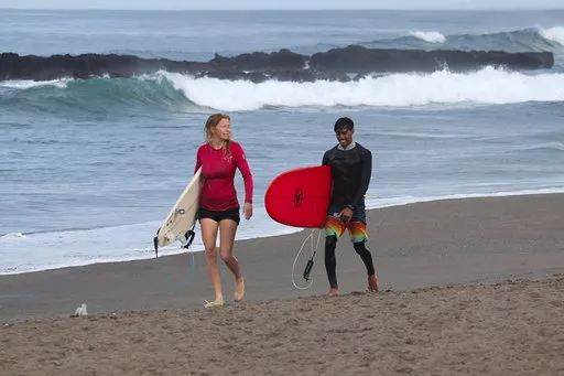 Old Mans Surf Rental 2