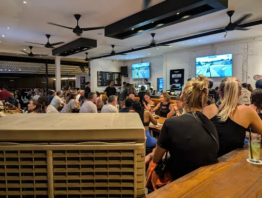 The Bench Sports Bar Canggu 4