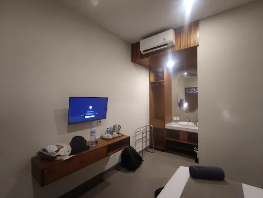 KAMAN BALI 4