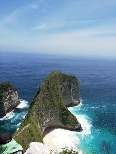 Bali Komplit Travel 1