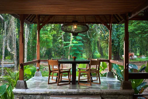 Istana Naga Purba - 古龙宫-海鲜花园歺厅 4