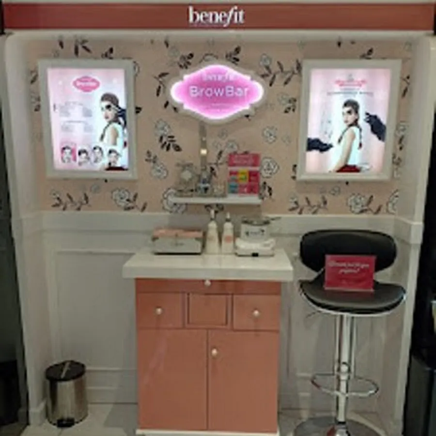 Benefit Cosmetics BrowBar 4