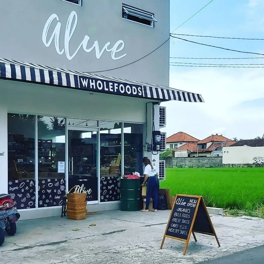 Alive Wholefoods Umalas 3