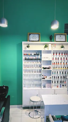 Manggis's Hair & Beauty 1