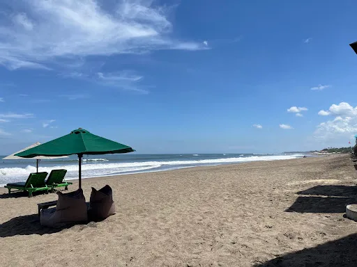 Pantai Berawa 2