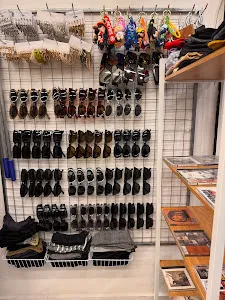 Lestari Thrift Shop & Cafe Bali 3