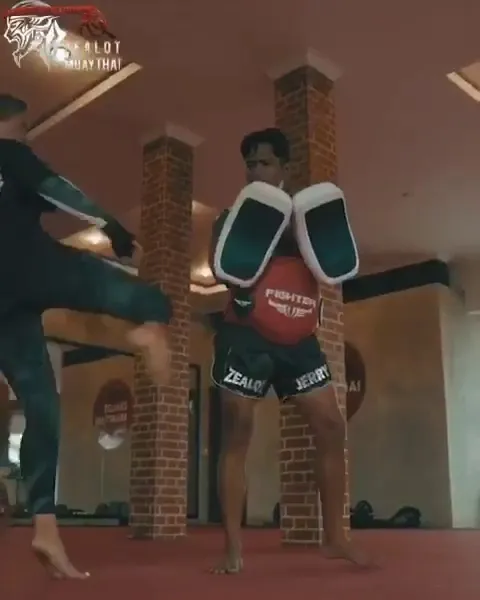 Zealot Muaythai Bali 1