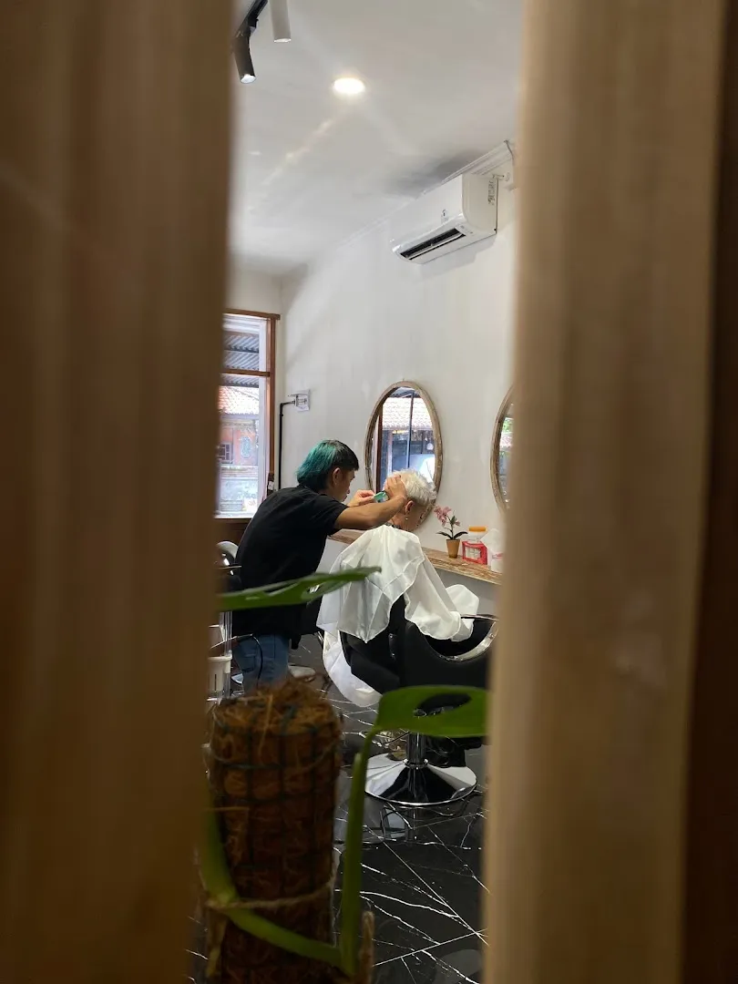 Dhio’s Salon Bali Seminyak 3