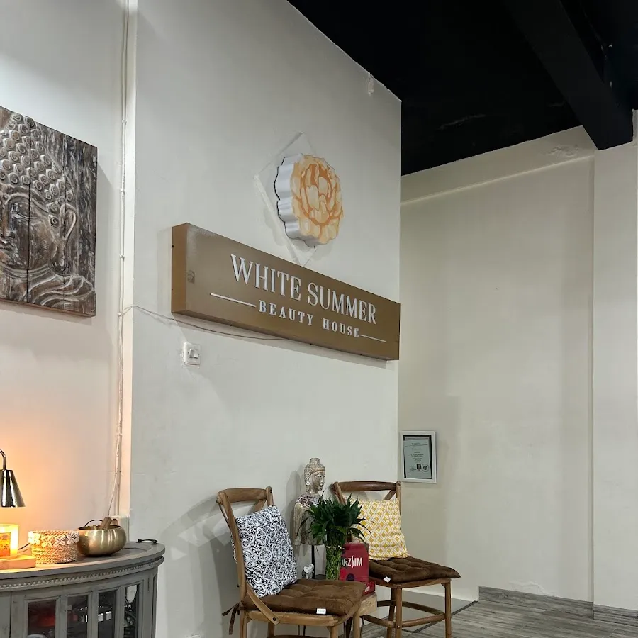 White Summer Dental and Wellness 4