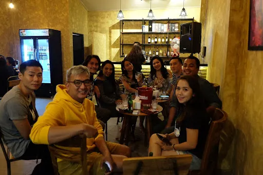 Smells Like Wine & Spirits 4