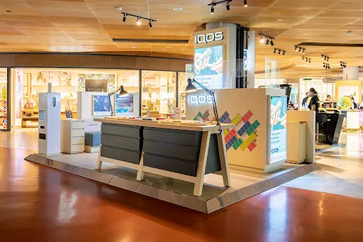 IQOS Store Beach Walk 1