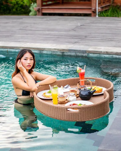 MOSON BALI VILLA & EATERY 4