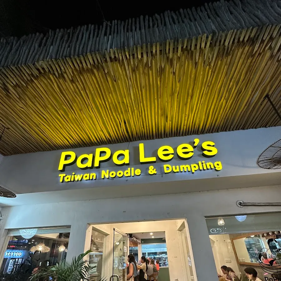 Papa Lee's Taiwan Noodle & Dumplings 3