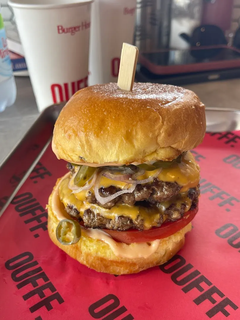 OUFFF Burger House + Shawarma 3