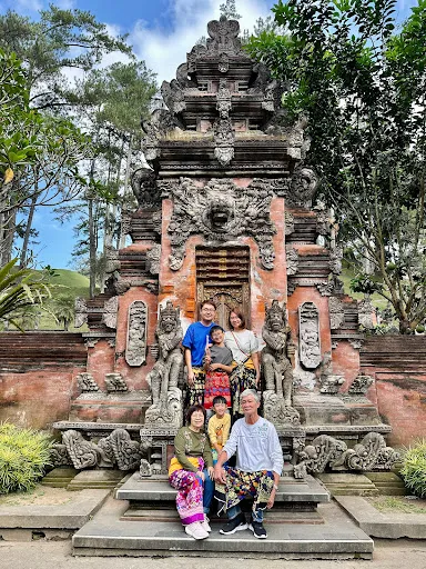 Iam Bali Driver | Sewa Rental Hiace Bali 4