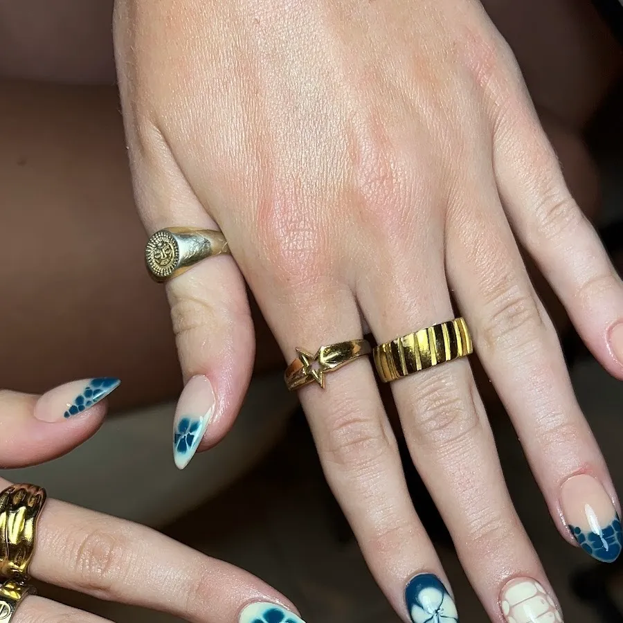 Sisters Studios Bali | Nails | Lashes | Brows 1