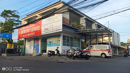 IV Drip Hydro Medical Clinic Canggu - Rabies Vaccine - Diarrhea - Dental - Dengue Recovery 1