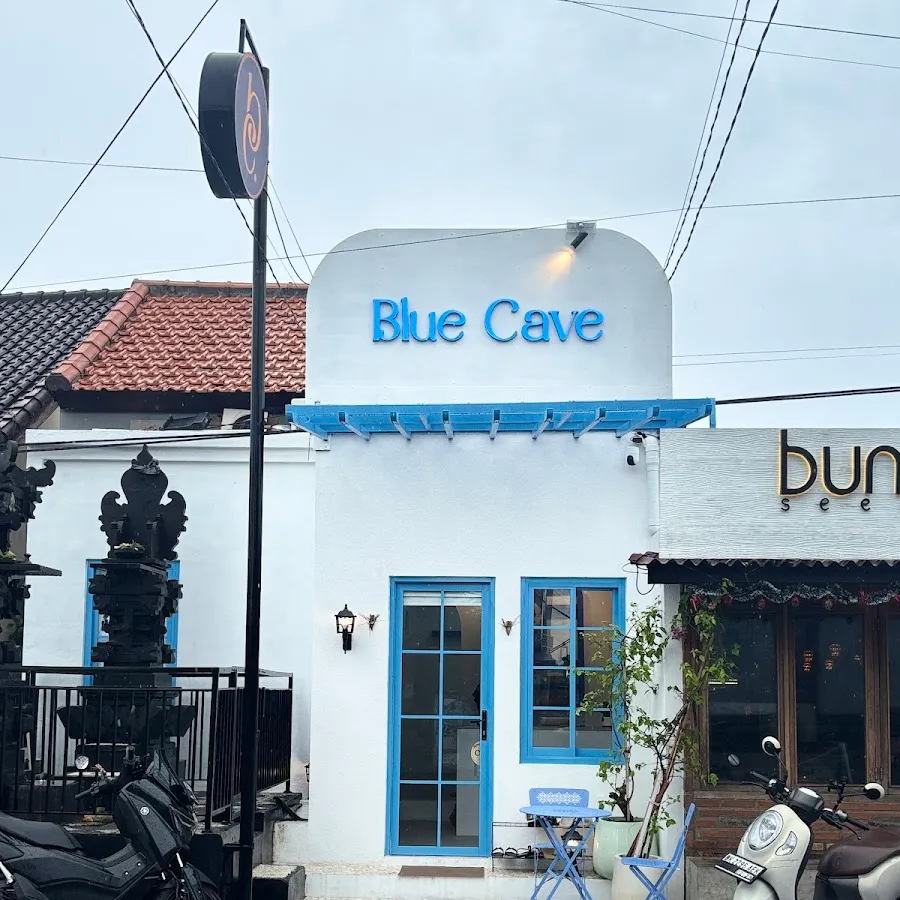 Blue Cave Spa 4
