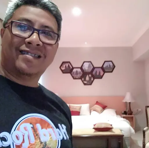 IQOS Partner The Magendra 1