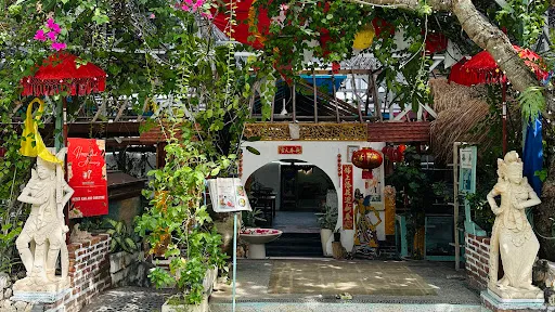 7 Seafood Restaurant 4
