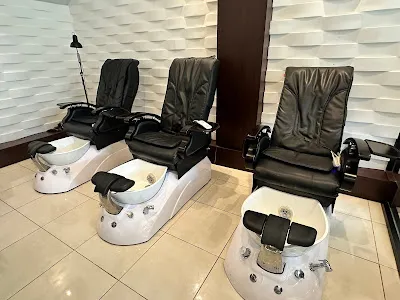 Putri Beauty and SPA Seminyak 1