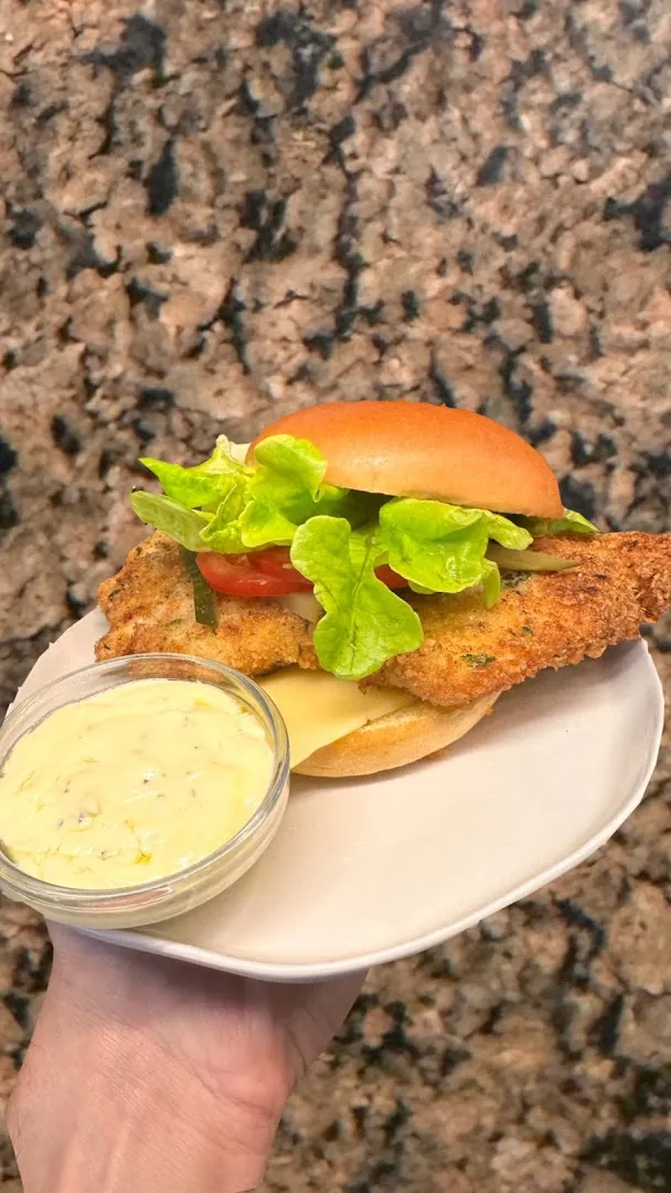 Starters Sports Bar 2