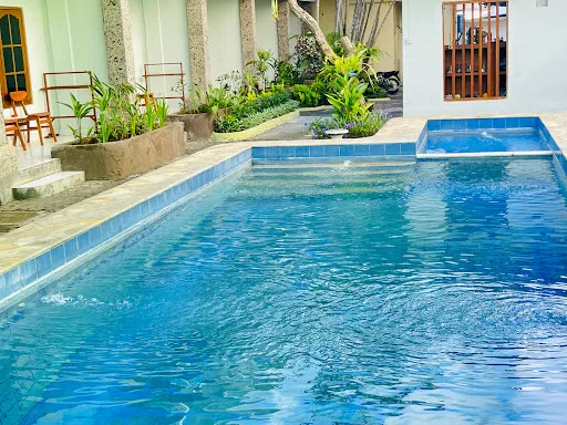 MULIA COTTAGE LEGIAN 2