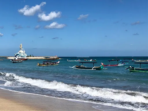 Segara Beach 4