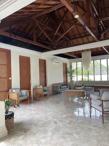 Shaz Aesthetic & Medi Spa 1