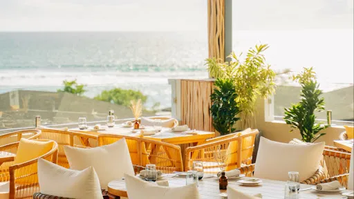 Secana Pool Club - Bali 1