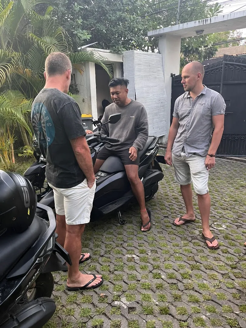 John Mango Scooter Rental and Taxi Service 4