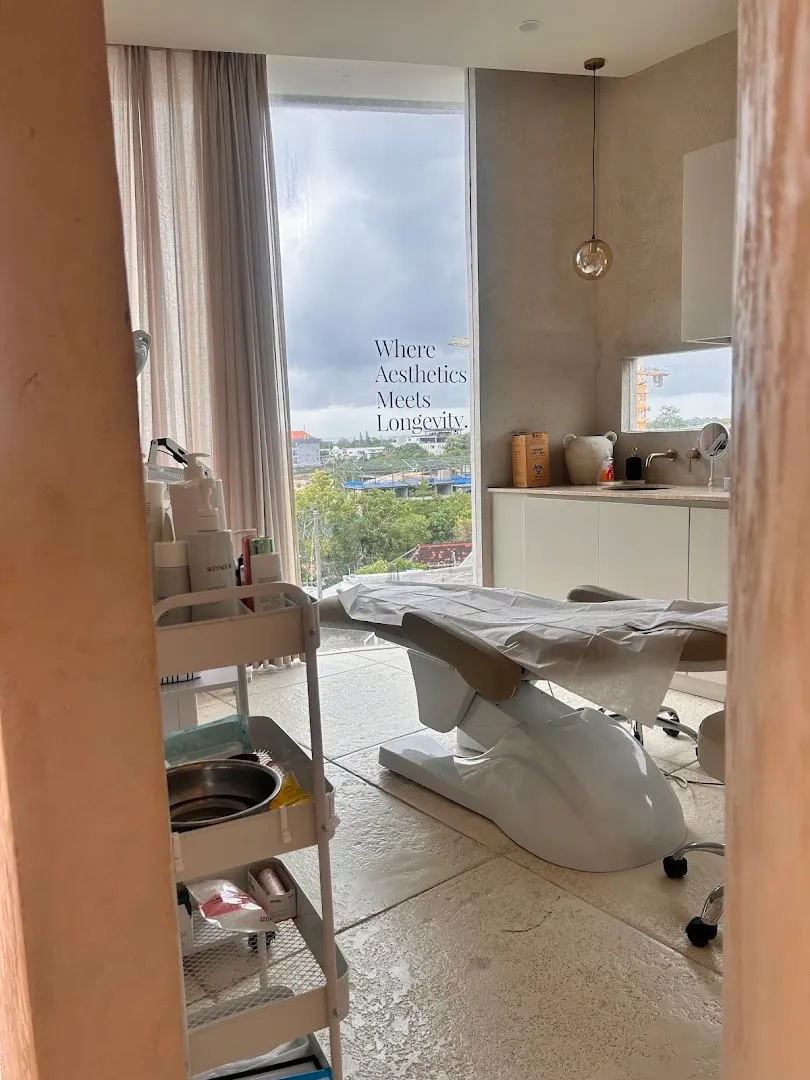 SŌMA Aesthetics & Longevity Club 4