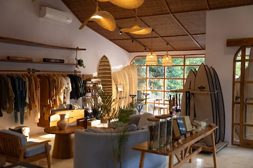 KARMAFREE SURF SHOP 3
