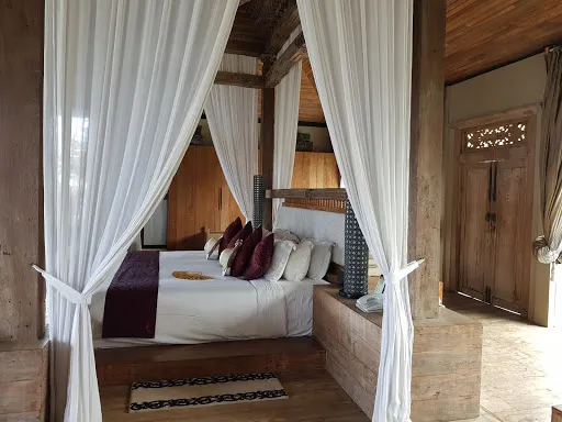 Khayangan Estate 1