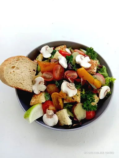 Confused Fork Restaurant 3