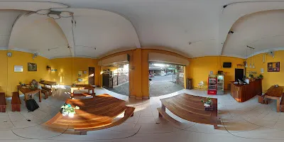 Warung Makan Made 2 4