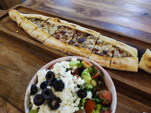 Yaprak Kebab Falafel 4