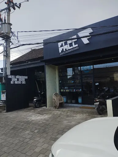 NIA SURF SHOP OUTLET 2